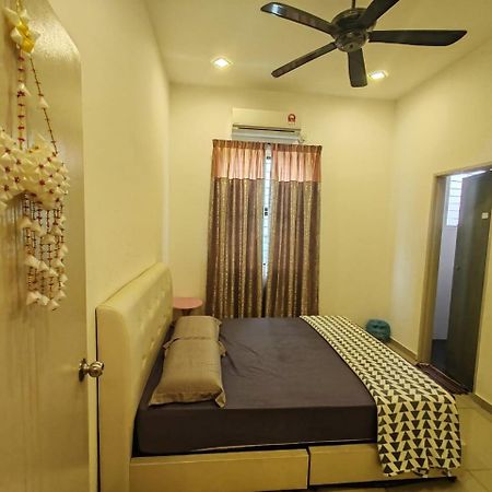 Teluk Batik 17Paradisehome Private Pool Karaoke Snooker Bbq 15Pax Lumut Zewnętrze zdjęcie