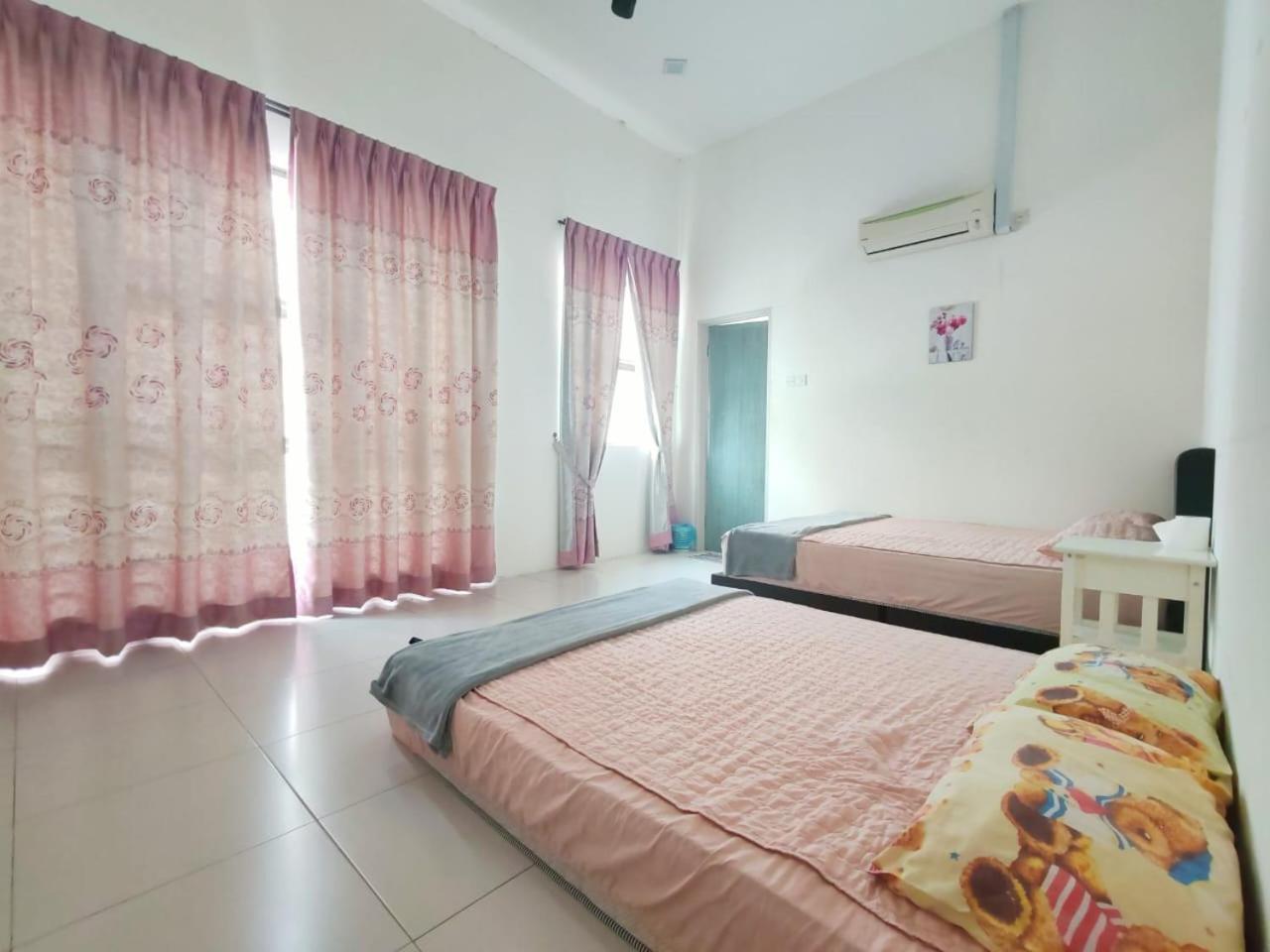 Teluk Batik 17Paradisehome Private Pool Karaoke Snooker Bbq 15Pax Lumut Zewnętrze zdjęcie