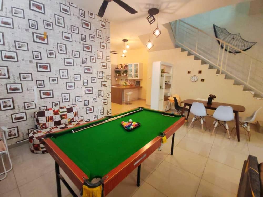 Teluk Batik 17Paradisehome Private Pool Karaoke Snooker Bbq 15Pax Lumut Zewnętrze zdjęcie
